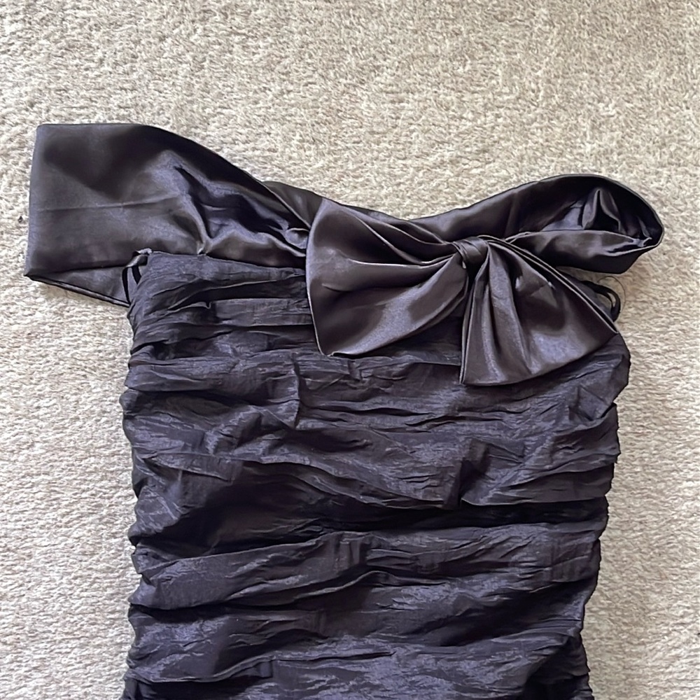 Rare Elegant Black Off-Shoulder Dress S - Picture 2 of 10